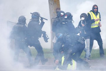 View image on Twitter