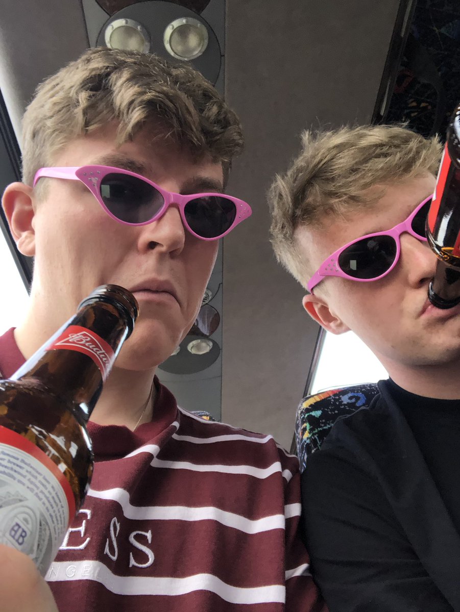 ScarboroughRUFC's tweet photo. GOOD AFTERNOON SPORTS FANS.

You lucky followers are in for an afternoon of treats from today’s commentary team of @alexrowley_  and @willbertt29 
#playoffs #UTB #SRUFC https://t.co/b6NvRDifsA