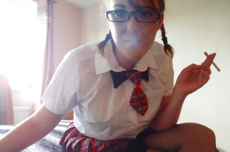 SaffronSmokey's tweet photo. @Henry2121pb @gRybGR9IYd8ZnES @wise05 @ChavLuv @Md132d You are eligible for 🌟50% OFF🌟 #SmokingFetish #customclips

Order yours today DM or email misaffy85@gmail.com 🚭🖤 https://t.co/yHdhac0Mbt