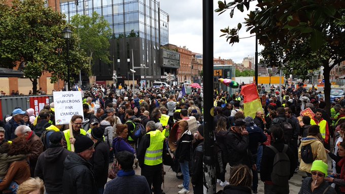 View image on Twitter