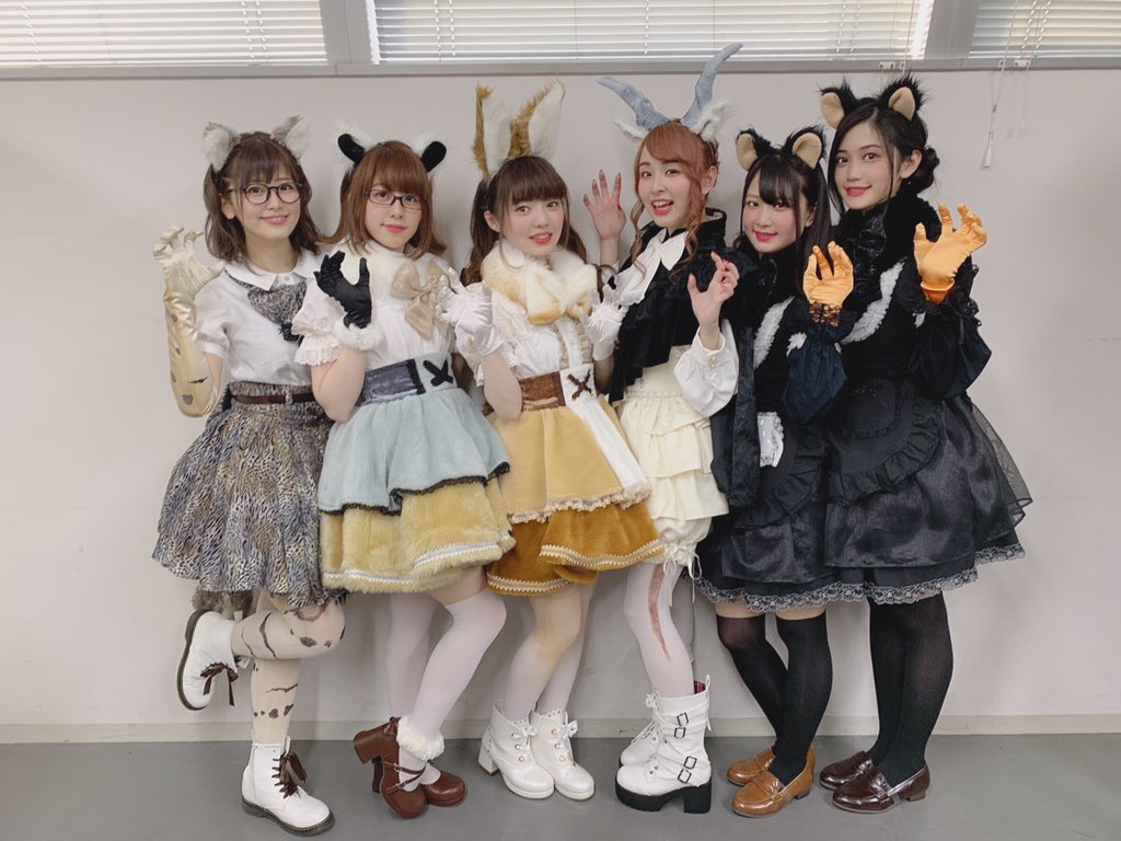 michuell_bunny's tweet photo. けものフレンズ3 わくわく探検レポート出張版 @ #ニコニコ超会議2019
乱入して参りました✨
ありがとうございました⸜(´ ˘ `∗)⸝

改めまして！
「×ジャパリ団」 のリーダー！
ブラックバック役の未来みきです💛

5月の生放送も乱入してやるからな！覚えとけぇ～！！

#けもフレ3 #けものフレンズ https://t.co/RVVzqBp0m7