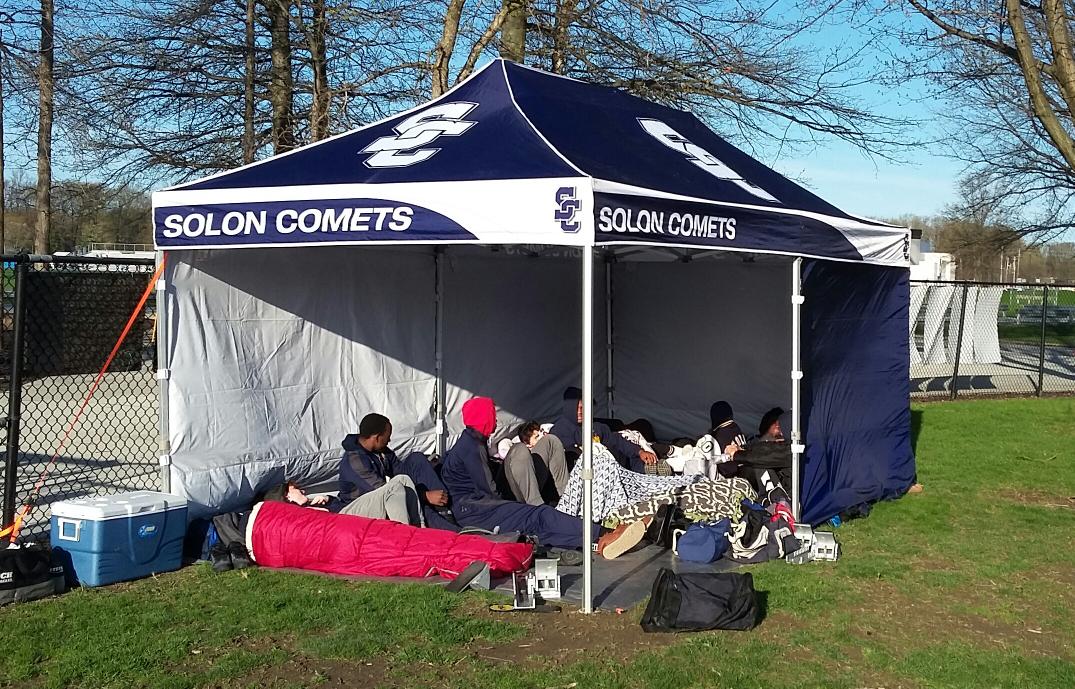 @SolonAthletics
All set for very windy day at the #MentorRelays !!
Let's go Comets!!
#RunFaster 
#JumpHigher 
#ThrowFarther
