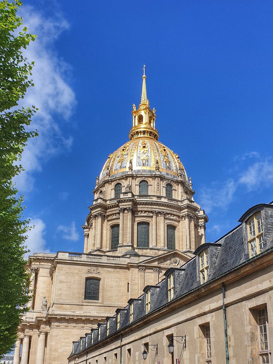 Seen_inthecity's tweet photo. Just walking around the Formula E track and you can't believe all the beautiful architecture that surrounds you - its so surreal! @DS_UK_Official #ParisEPrix #Paris #architecture https://t.co/mPzIGSEH2Y