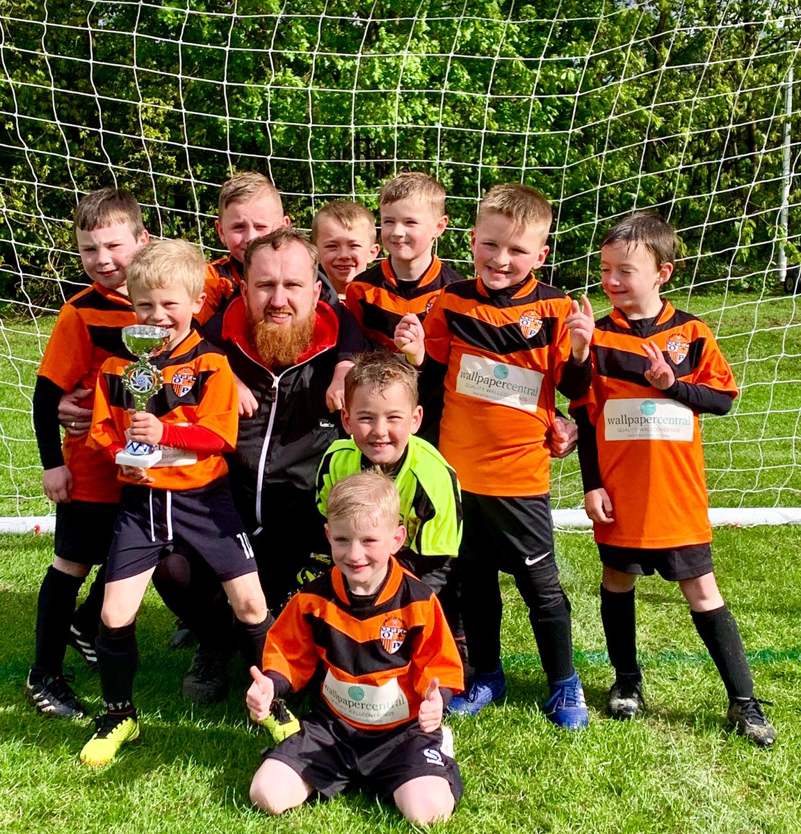 JfcPark's tweet photo. OFFEY DELIGHT!!! Both the u7s and the u10s tigers win there respective @Stockmetrojfl cup finals! Well done to both teams. Represented the club perfectly 🔶️🏆⚽️ #champions #juniorfootball #grassrootsfootball #uptheoffey #offertonpark @WallpaperCntrl https://t.co/bCcmrSMqZm