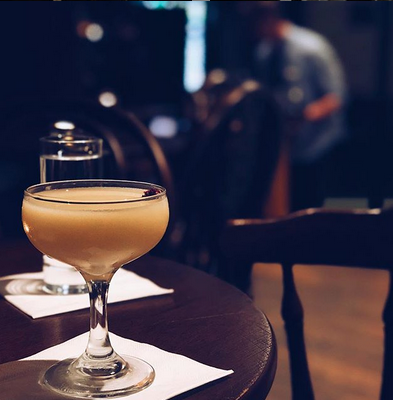 DJ Mr. Meaks on the beats, tonight, 9-1AM. Cocktails &amp; hiphop at 16A Queen Street sounds like a solid plan. Open from 4PM. #cocktails #hiphop #Edinburgh