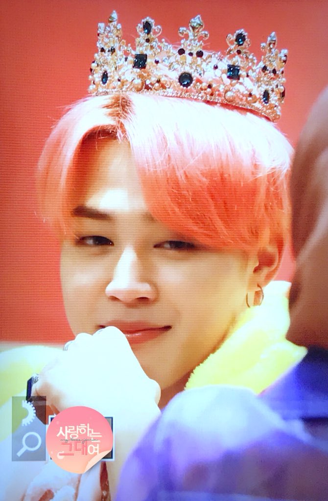 myloverjimin's tweet photo. 병아리나라 왕자님👑
모찌섹시 찜냥이💕
190427 
#BTS #방탄소년단 #지민 #JIMIN @BTS_twt #BBMAsTopSocial https://t.co/Hsh33HFbQx