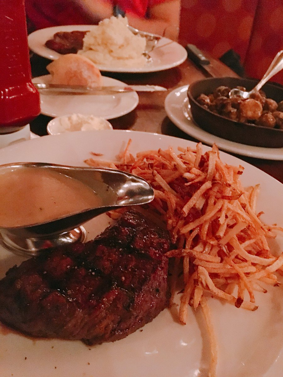 Manami65956912's tweet photo. Smith Bros. Steak house!!
Yam yam https://t.co/RIpkC63SGM
