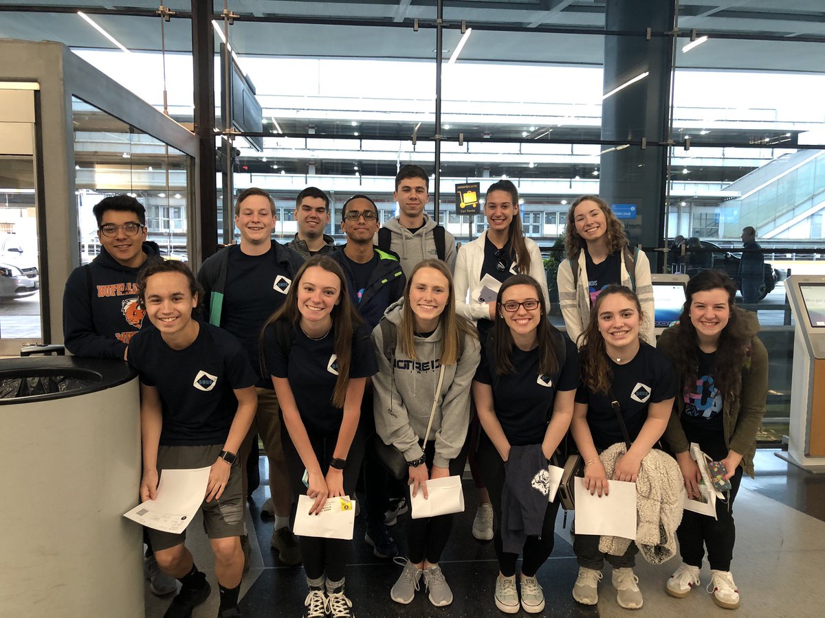 13 <a href="/BG_Bison/">BG_Bison</a> DECA students are off &amp; ready to compete @ Nationals in Orlando!  #areyouready #ICDC2019 <a href="/bott_jeff/">Jeff Bott</a>