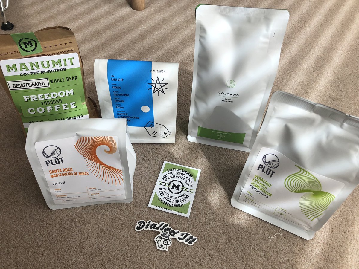 EdinburghJoe's tweet image. The weekend’s off to a fantastic start! Postman has delivered my @dogandhatlove box. @HundredHouseCo @PlotRoasting 2 bag filter sub + extra @manumitcoffee decaf. *AND* bonus win @ColonnaCoffee @PlotRoasting *and* sticker &amp;amp; magnet. 🤩👌