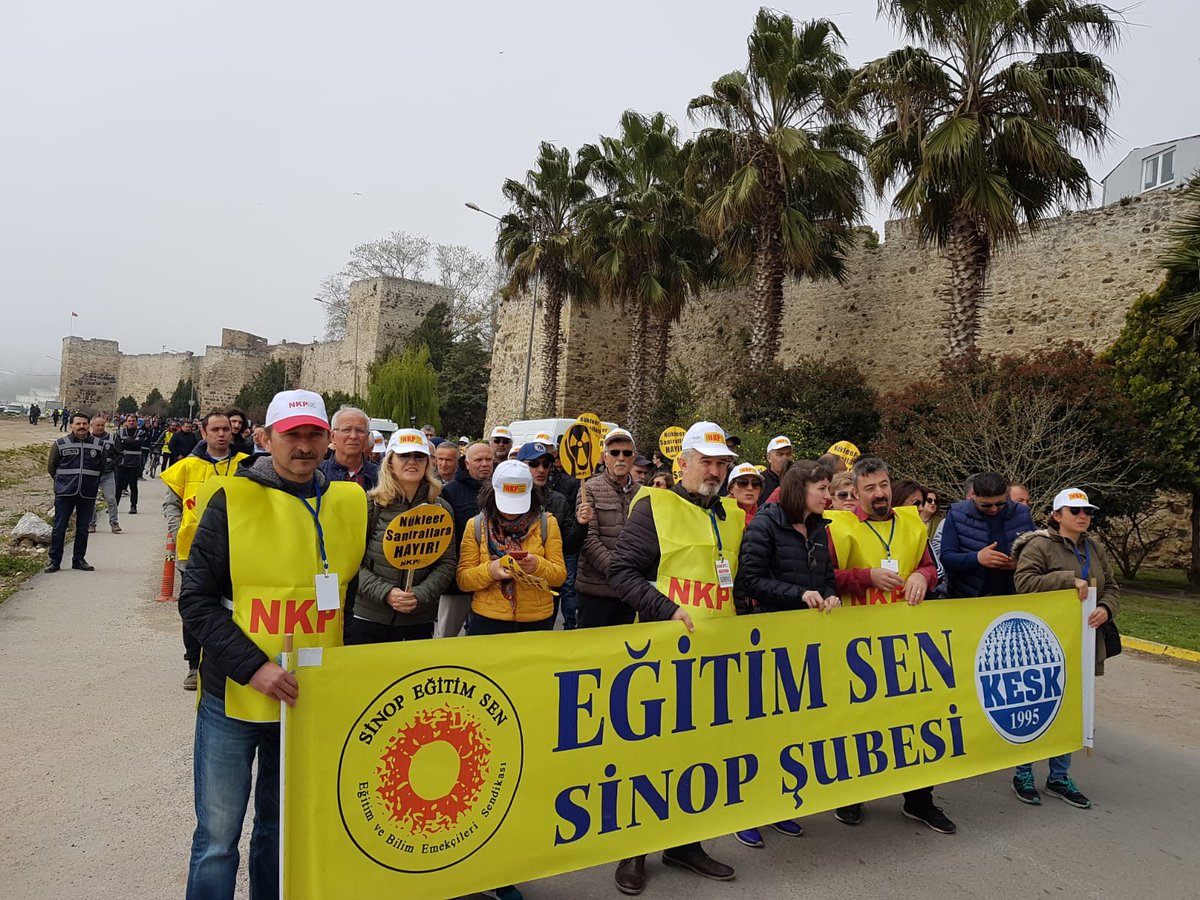 SinopNkp's tweet photo. #Çernobil'in 33 yıldönümünde Sinop'ta ortak ses: Türkiye Çernobil Olmasın!!  #NükleereİnatYaşasınHayat #NükleereHayır #Sinop https://t.co/7wrNqPzKd5