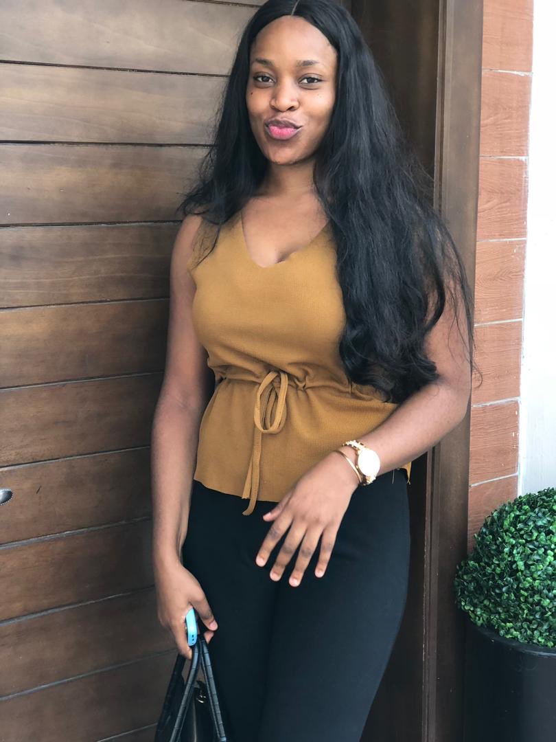 officialgirl911's tweet photo. CHIOMA IBEH show them how devastating beauty was created from ordinary things.............You are special never forget that✌️🖤🖤🖤🖤🖤🖤
#Itsnotpride 
#Butselflove💛 
#Lifeofoma💛💛💛💛💛💛💛 https://t.co/hjCGXwvrmg