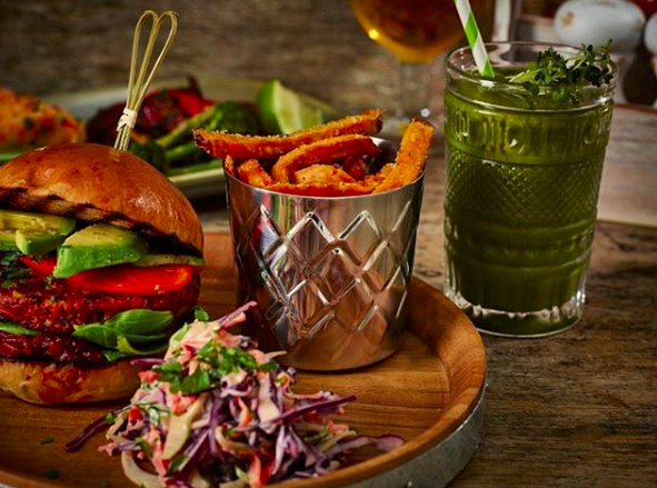 WalkingMatters's tweet photo. It’s really all about starting your day right. By right @Genware1 means by eating delicious food. 
#TabletopMatters
#genware #tableware #tablepresentation #deliciousfood #chipcup #weekend #foodinspiration #newness #hospitality #catering #weekendvibe #eeeeeats https://t.co/BPx6k7tzhP