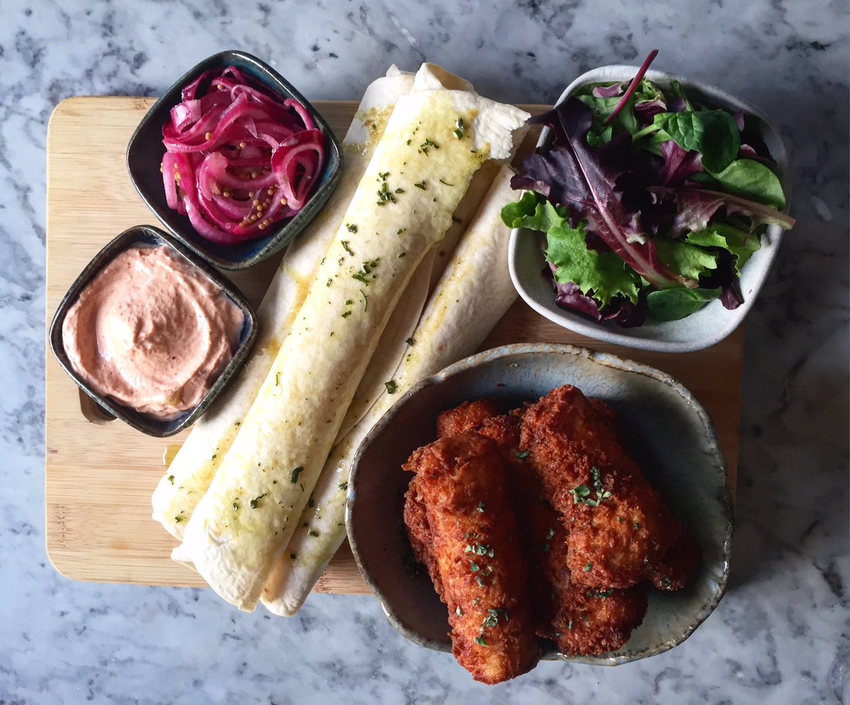 thefindchelt's tweet photo. Keep dinner fun and relaxing by trying our *NEW* sharing plates tonight!
.
Our “Build Your Own” Fish Tacos are packed with flavour! We also are happy to pair one of our local gins with any of our dishes!
#findfun #findrelaxation #findflavour https://t.co/CNE9HKnwXc