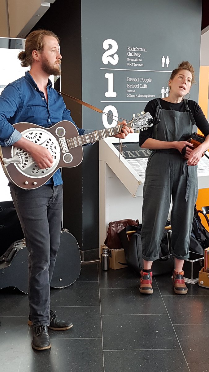 AnnaHammerin's tweet photo. Enjoying the formidable @Harbottle_Jonas perform songs from the WW1 Conscientious Objector's Songbook at the CCC National Festival in Bristol, 27-28 April.  Amazing voices to amazing instruments - at an amazing event!  @FWWLives @fwwccc2019 #ccc https://t.co/gGXqAH37QH