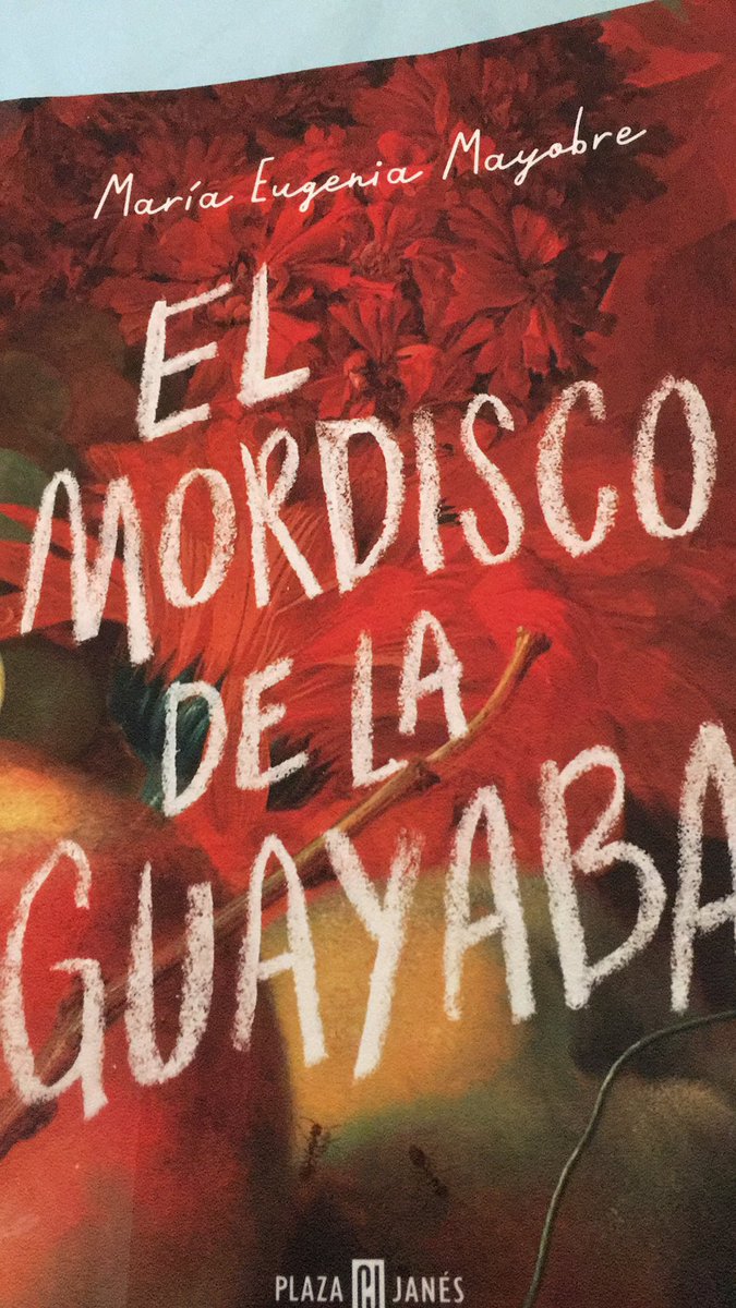 Charo11's tweet photo. @memayobre Delicia de libro como la guayaba pura.  Una historia loca como la vida misma. Latinoamericano que se respeta la tiene que leer. https://t.co/hCQvb0py0D