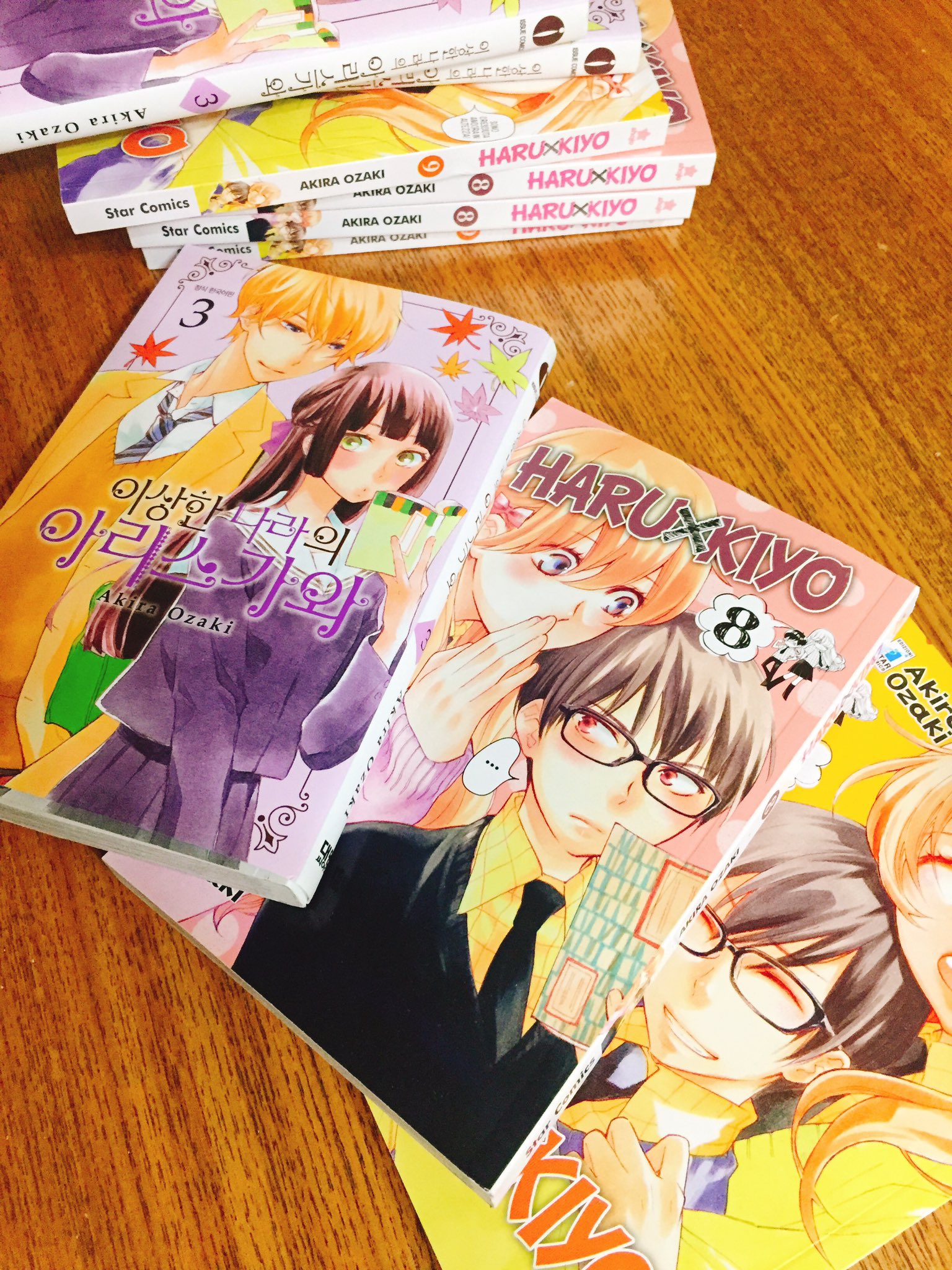 オザキアキラ やっと一息落ちつけた日にハル キヨ最終巻の海外版が届いたので1杯やりながら拝読させていただきますね オザキアキラ やっと一息落ちつけた日にハル キヨ最終巻の海外版が届いたので1杯やりながら拝読させていただきますね