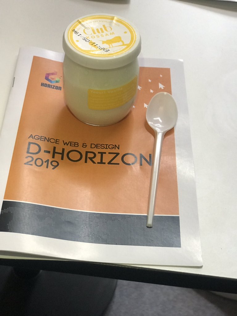 D__Horizon's tweet photo. Première édition du salon international du bien être !!
@ClubKossam nous a fait déguster un bon yaourt vanille 😋😋
Retrouvez-nous aujourd’hui et demain au Cices! 😏
#kebetu #TL221 https://t.co/gAvMOBO3wT