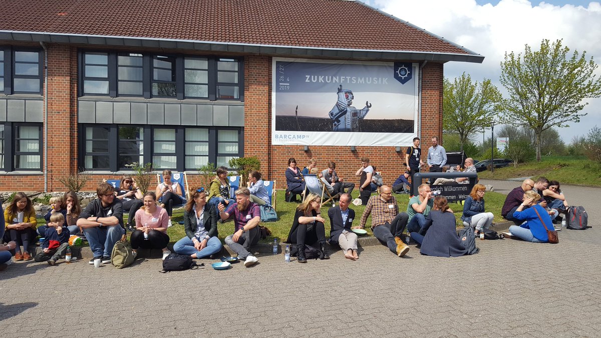 startupflens's tweet photo. Tag 2 @BarcampFL: E-Mobilität, Startup-Accelerator in SH, Ukulele & Clown, User Story Mapping und vieles mehr. Wieder gibt es eine bunte Mischung von Sessions, ausgiebiges Netzwerken und die Sonne zeigt sich heute ^il
#bcfl19 #events #flensburg https://t.co/BkMe9grZwa