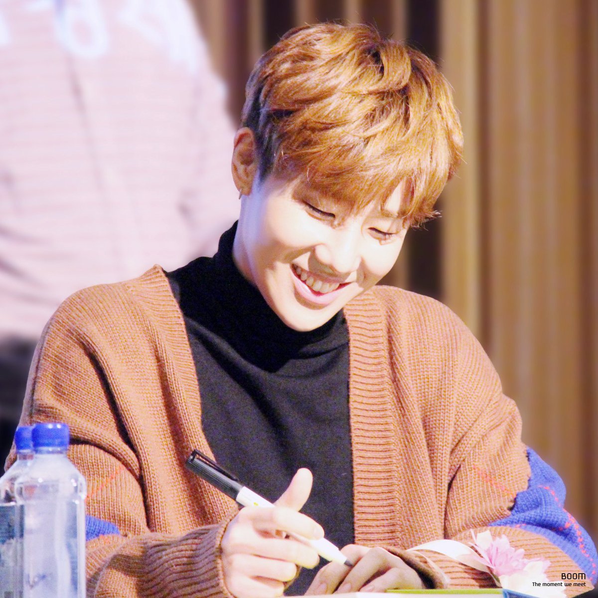 아 맞다 성규야 나 질문있는데
아침에 눈 뜨자마자 그립고
세수할 때 대야속에 비치고
감나무 홍시감이 모두다 규 얼굴로 보이는 걸 뭐라 하나요?
♡정답은사랑이잖아♡당연히사랑이잖아♡너무나사랑이잖아♡이건진짜모를수가없다♡
#아름다운_봄꽃_성규_생일축하해
#Happy31stSungKyuDay