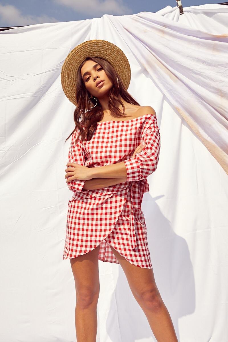 JadoreModelsUK's tweet photo. Summer vibes with this dream gal 🍓☀️🌻 @leishwright for @inthestyle @leandaheler  @jessforan  @jadelaurenmakeup #summer #vibes #jadorebabe https://t.co/eOK7s1bWB0
