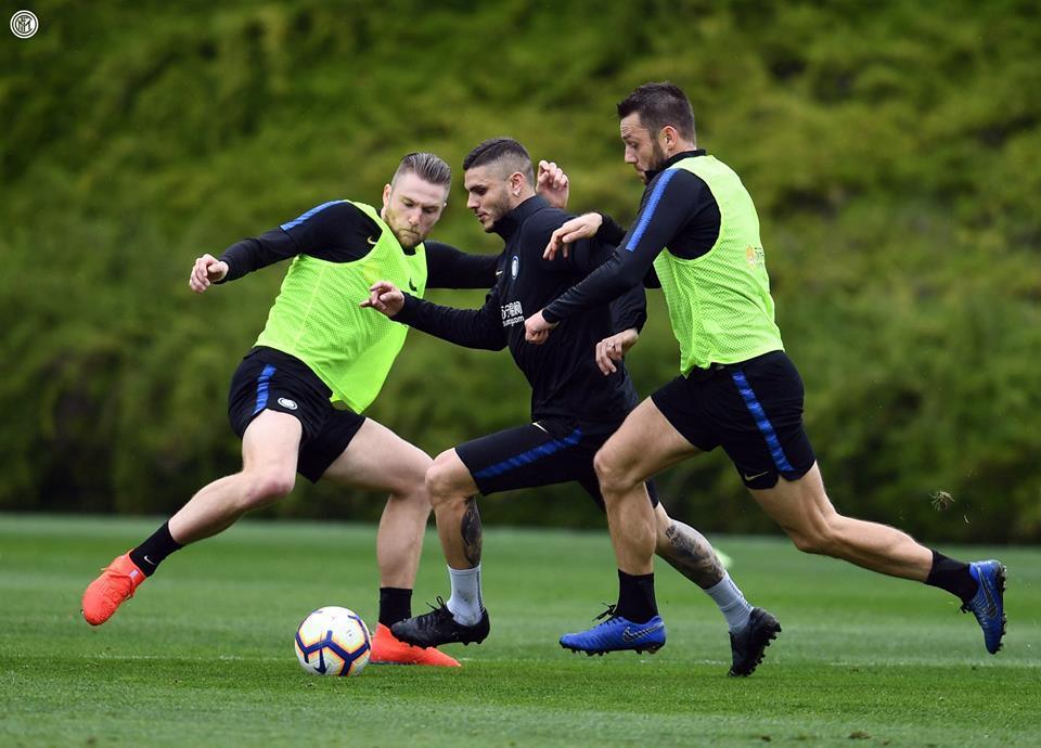 InterNorvegia's tweet photo. Før kampen: Derby d’Italia https://t.co/b7ARD6ZQ9g https://t.co/Ac60Dbj0Sv