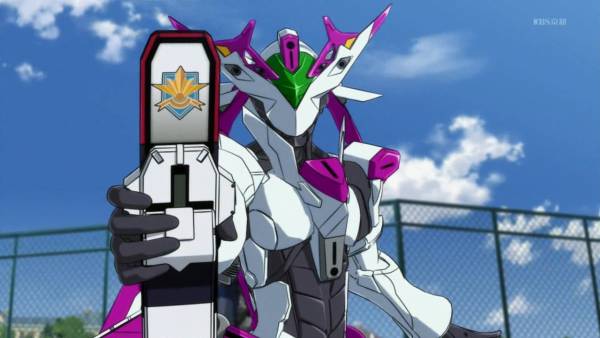 アニス 遅ればせながら 本日4月27日は 婦人警官記念日 だということで 超音戦士ボーグマン のファントムスワット 特殊警察で隊員は全員女性 と アクティヴレイド のファインファミリア 花咲里あさみ メーティストラクチャーibuki 星宮はるか