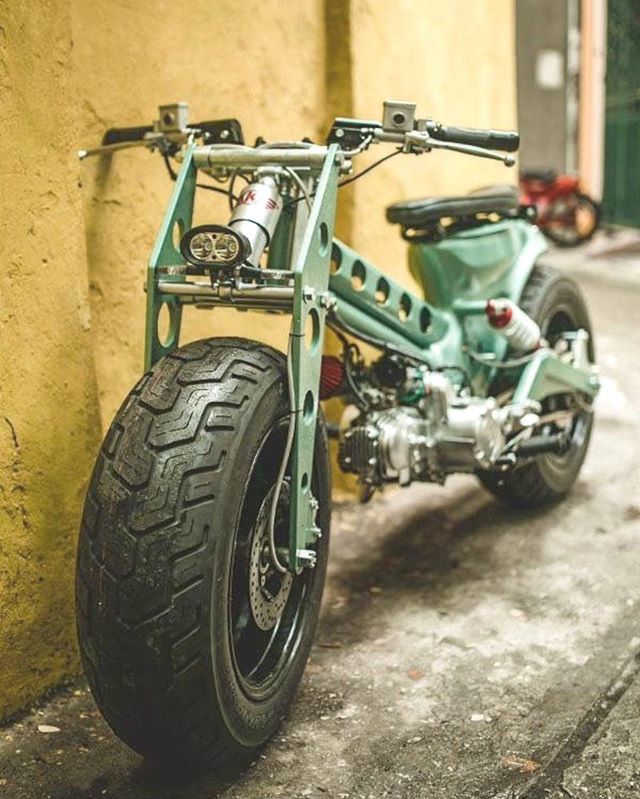 It’s not the size that matters...but what you do with it.........(no jokes about my wife please) .
.
.
.
#custom #custombikes #customscooter #hondacub #retro bit.ly/2XKC5qs