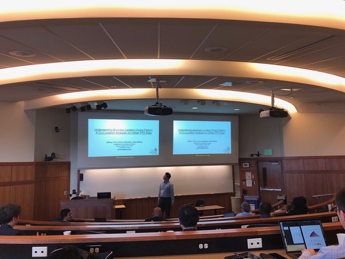 ⁦<a href="/TippieAnalytics/">Tippie Analytics</a>⁩ Prof. Xun Zhou presenting at Big Ten MIS conference hosted by ⁦<a href="/PurdueKrannert/">Daniels Business School (krannert bot) at Purdue</a>⁩