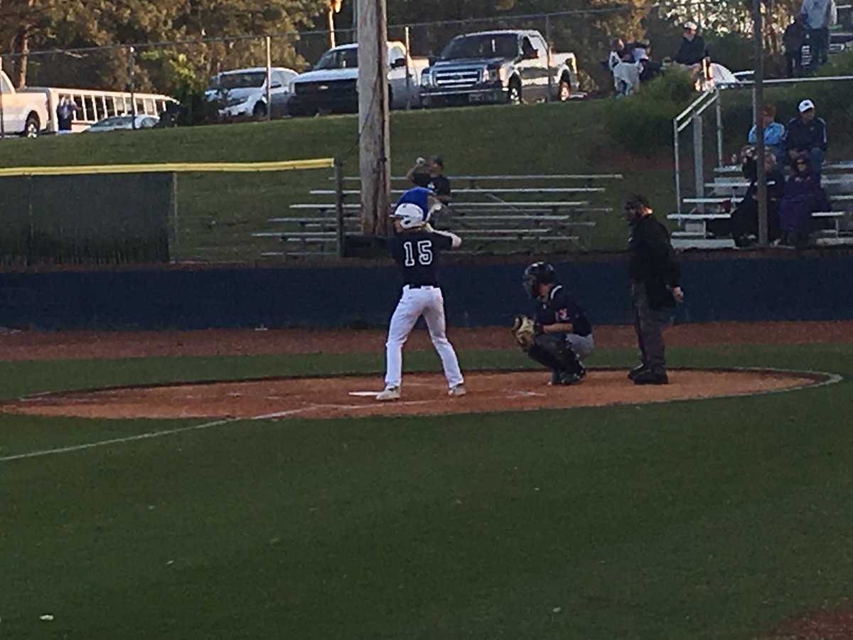 ChingChingSA's tweet photo. Great crowd last night on a cold night for baseball @UPHS_Baseball.
#UPBaseball
#BaseballStrong
#VikingStrong
#ChingChing https://t.co/cejZwJ7ZGn