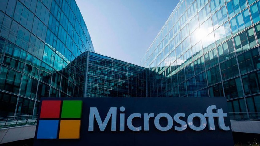 yklatina's tweet photo. #Tecnología | Microsoft superó temporalmente el acceso del billón de dólares de valuación. https://t.co/A2gNlfJPcP https://t.co/rTTyz8dAYK