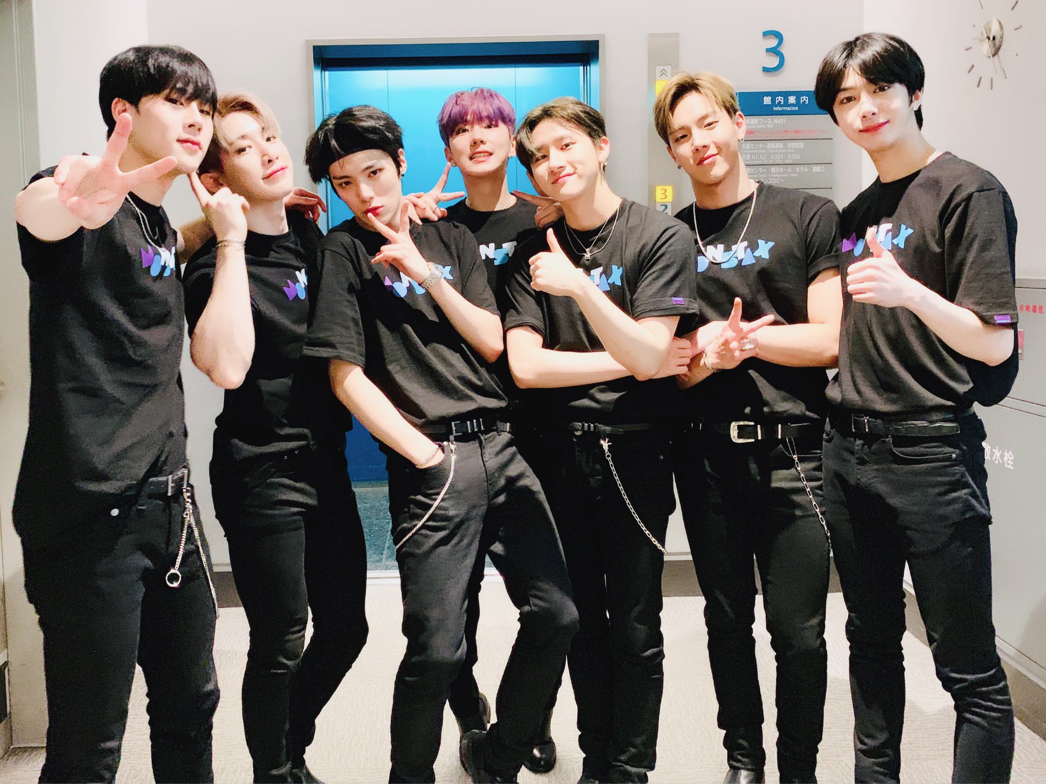 MONSTA X ミニョク 5期 ペンコン スウェット MONSTA X ミニョク 5期 ペンコン スウェット 𝐌𝐎𝐍𝐒𝐓𝐀 𝐗