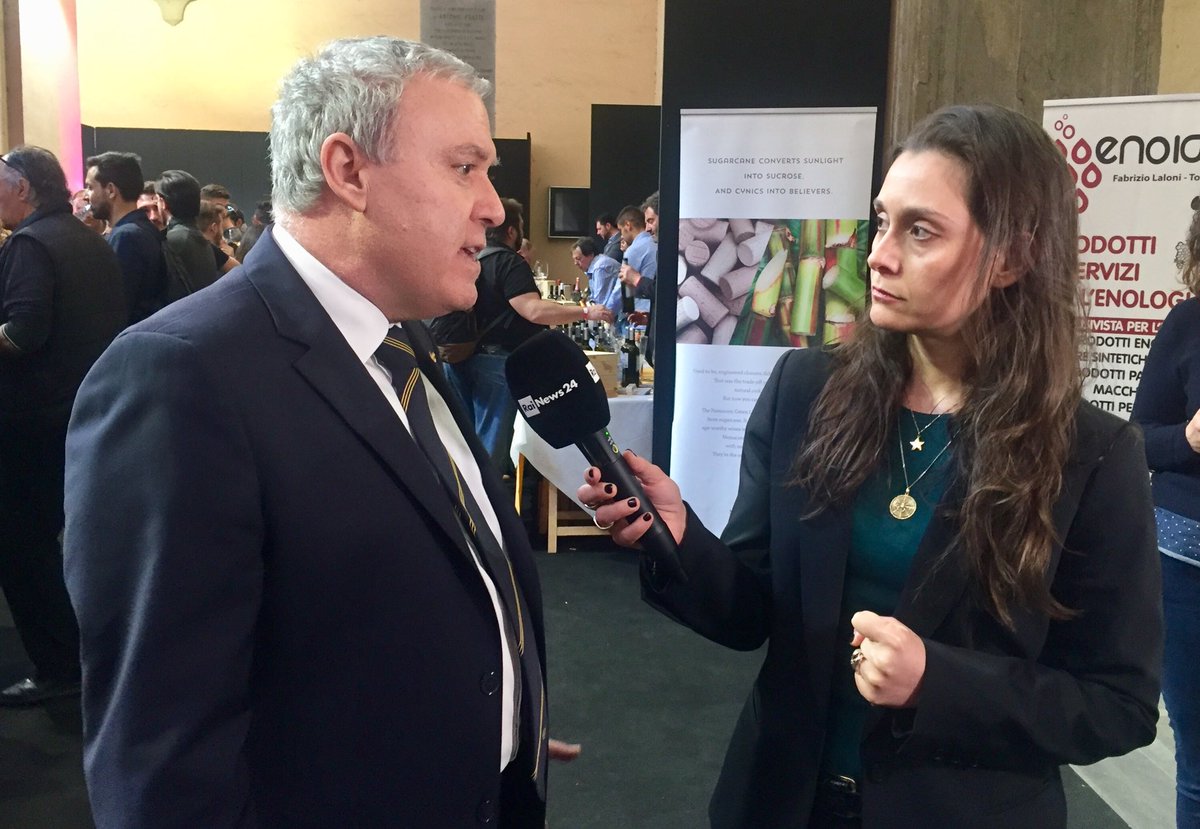 In diretta ora su RaiNews 24, da Città di Castello, OnlyWine Festival ❤️ #aisitalia #sommelier ⁦<a href="/antomaietta/">Antonello Maietta</a>⁩