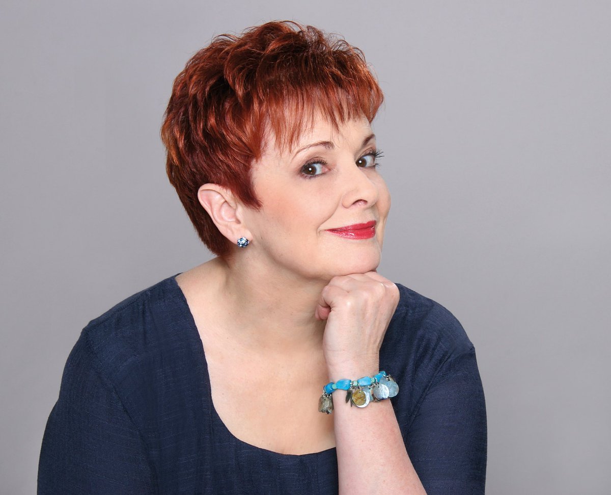 Ravie de rejoindre Twitter ce samedi ! Bienvenue à toutes et tous sur mon compte officiel ! 😊 #welcome #starmania #chanson #Quebec #culture #agriculture #france #amitié