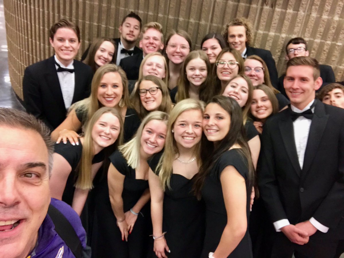 cheylisle25's tweet photo. This amazing group of people will always have a special place in my heart❤️ #fornancy https://t.co/GQHK7C50SZ