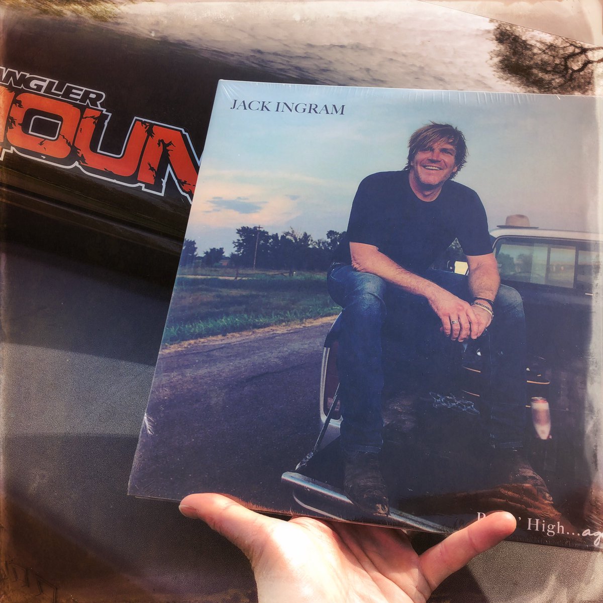 muddyinindy's tweet image. It’s here now! Damn, I’ve been waiting awhile for this new #vinyl from America’s next President...ladies and gentlemen...’Ridin’ High Again’ across the United States of Ahhmerica...the incomparable Mr. @JackIngram

Let’s push it, @RedDirt_Roots !

#JackIngram #vinylcollection