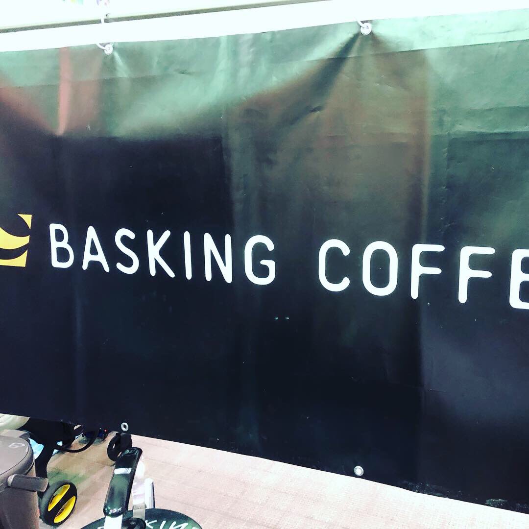 SION_comes's tweet image. 今日から始まったジャパンコーヒーフェスティバルに行って来ましたよっと！
最後駆け込みでしたが提供していただいたお店の方々ありがとうございました
美味しかった😋
GW最終日までやっているので次はまたゆっくり行こっと☕️
・
#japancoffeefestival 
#baskingcoffee
#58coffeeroasters #pilotcoffee