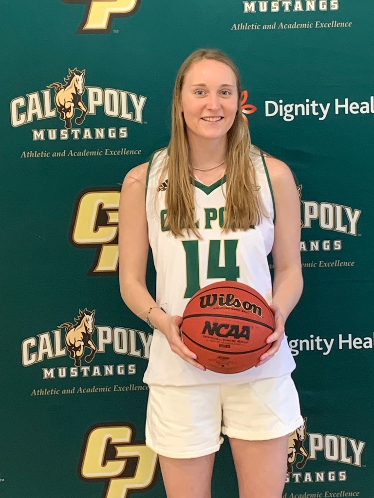 MBHoops10's tweet photo. So excited for @hannah_scanlan and her opportunity to play for @CalPolyWBB ‼️ CONGRATS!! You will always have a fan club back east!! 💚 @RFHCoachCal @RFHgirlsbball @CoachTinyGreen https://t.co/3I2TONtBf3