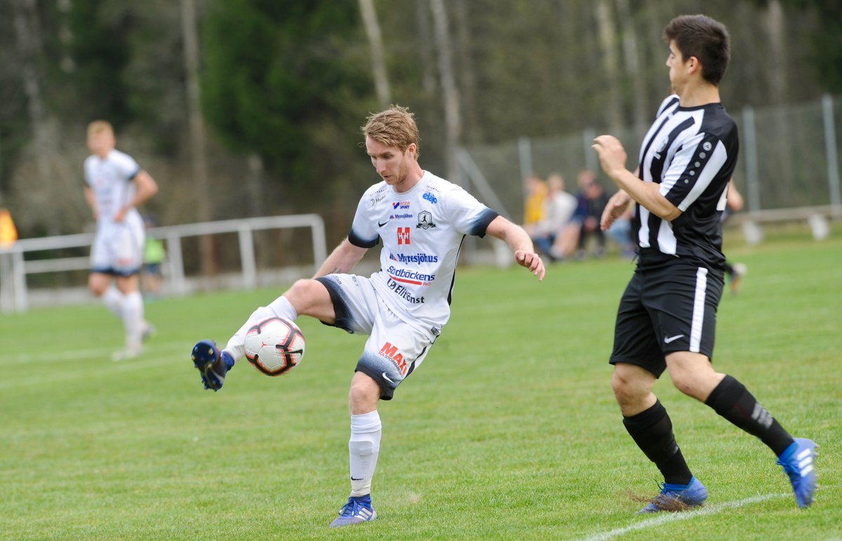 TV: Zier tillbaka för Myresjö/Vetlanda <a href="/MVFK2/">Myresjö/Vetlanda FK</a> - i dubbel bemärkelse: "Kan nog räkna ihop 500 dagar, minst" | vetlandaposten.se/article/tv-zie…