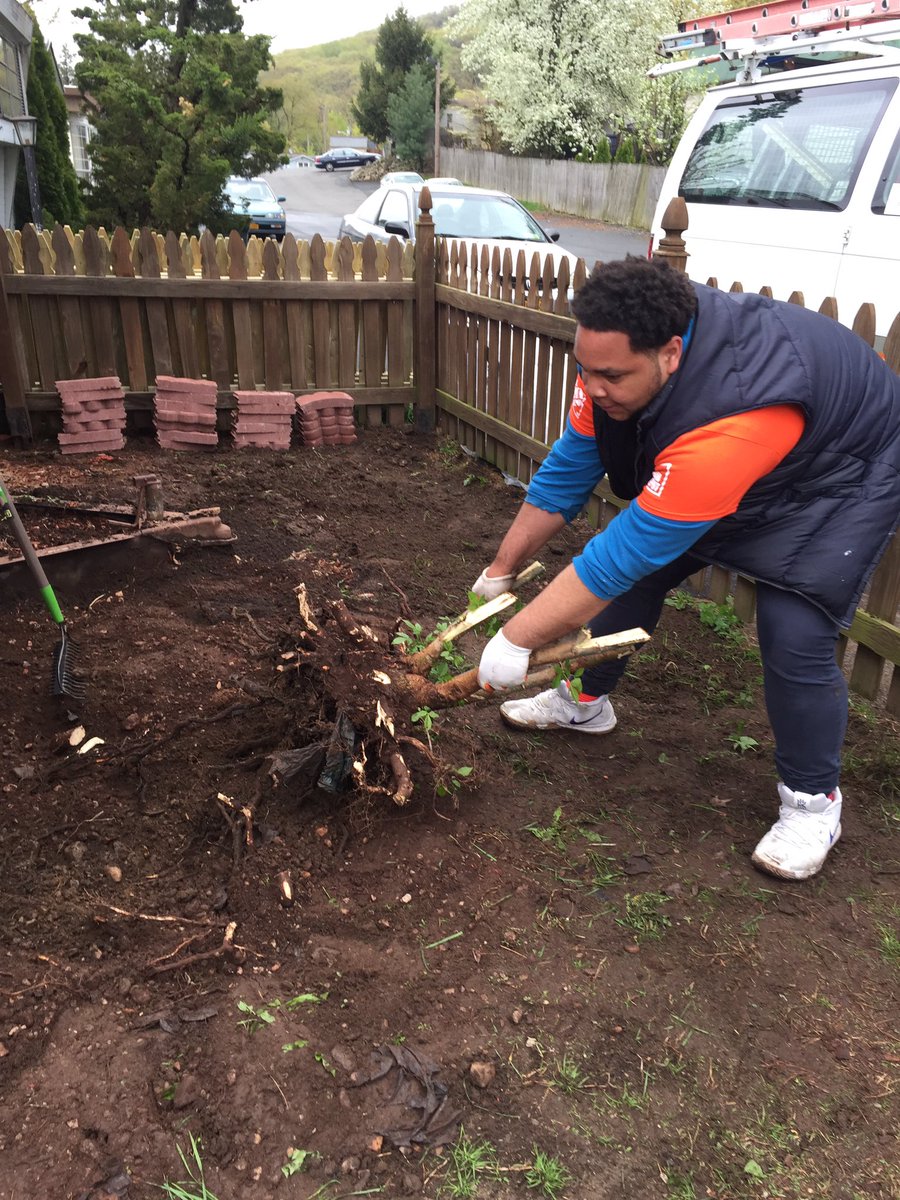 #TeamDepot Rain or shine we take care of our people W Nyack 1217