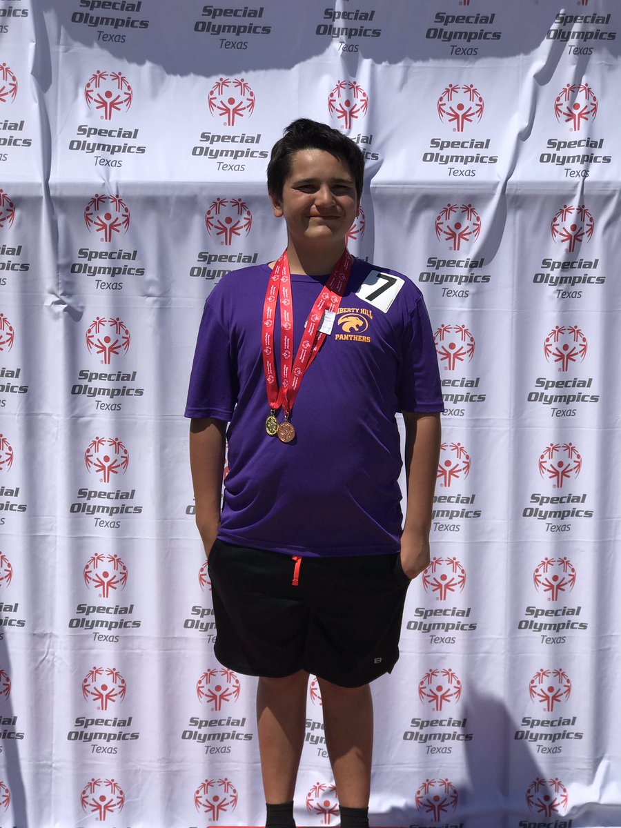 Congratulations to Panther Elisha Garcia who earned gold in the 50 meter and bronze in the javelin throw at today’s Area 13 Track and Field Event. Way to go, Elisha!
