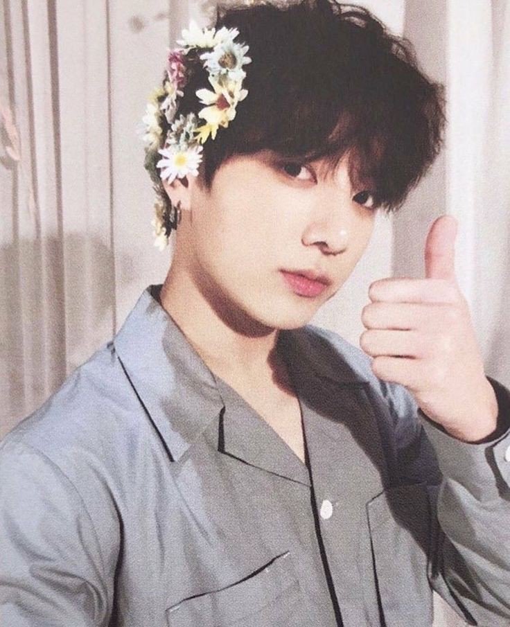 Jungkook_Spain_'s tweet photo. [TWITTEADA MASIVA HISPANOHABLANTE💫 ] 

👉🏻 No olvides dar RT! Cuenta como voto!
👉🏻 Twittea con #BBMAsTopSocial BTS @BTS_twt + ARMY with Luv 

¿Cuales son tus fotos favoritas de #Jungkook 👀? Compartidlas 🌚 Lxs demas tambien queremos ver ~😳❤

Cr. 📷 https://t.co/NbZVl7GfTx
