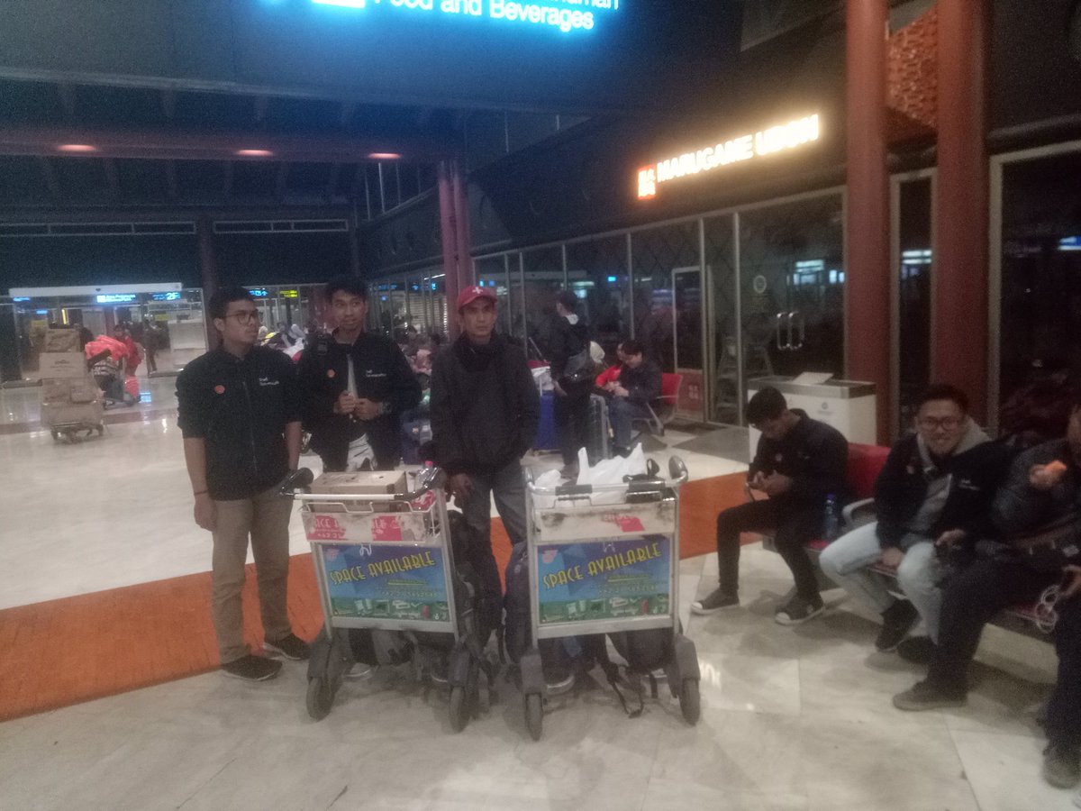 Hari ini kita mau gow sepang,  doakan kita selamat dan dilancarkan perjalanan!