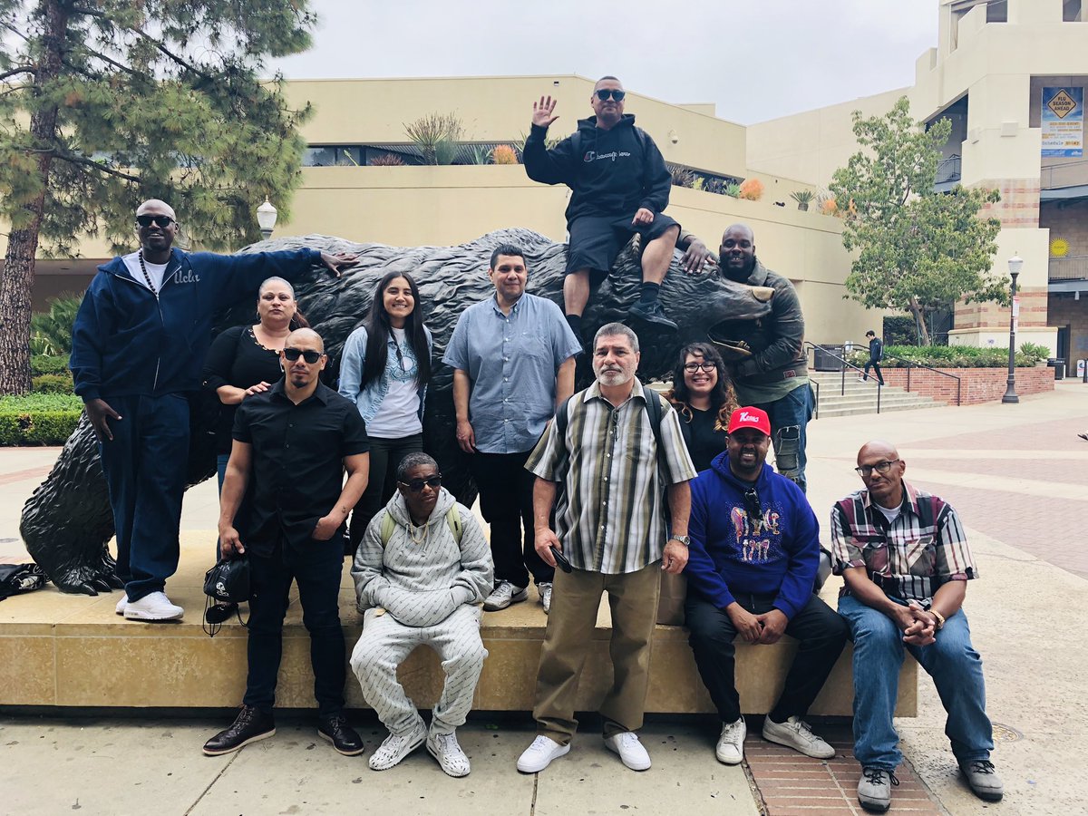 BITMI_LACC's tweet photo. Break it to Make it @UCLA! Thank you to the REDI program for hosting us ✊🏽 #highered https://t.co/XdHnLUJbSE