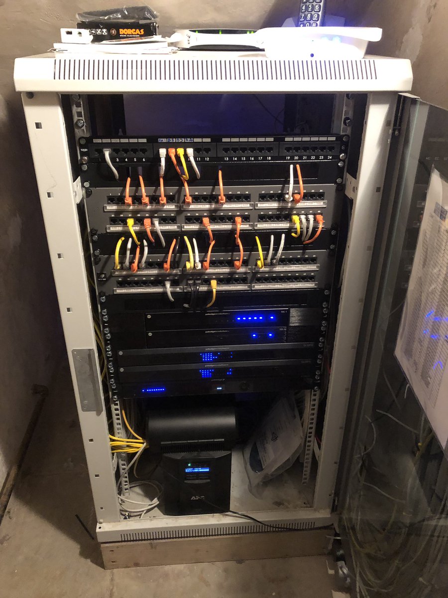 billyblackelect's tweet image. Before and after shots of an existing installation we have upgraded to Pakedge full Network and 16x WAP devices. Broadband speed upped from &lt;10mbs to &gt;70mbs via @Sim_Rush @Control4