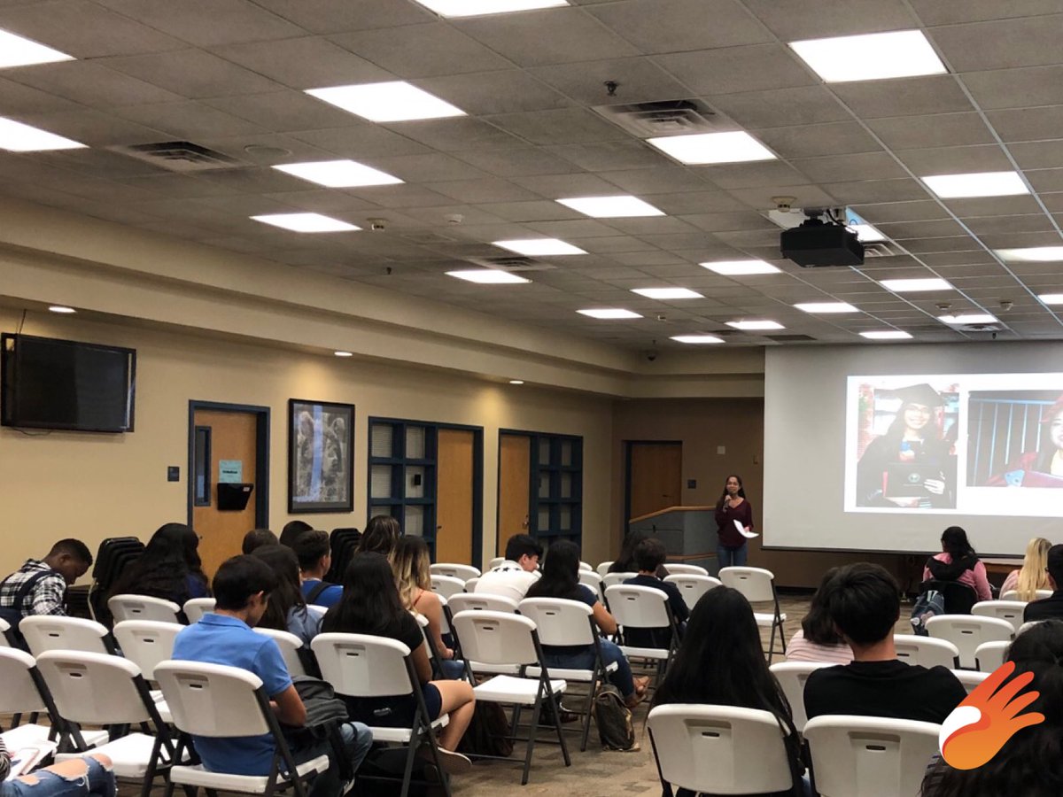 Phx_ALAS's tweet photo. Huge thank you to all the students from Central High School and Trevor G. Browne High School who joined us at our recruitment sessions! Also S/O to Melina and Karina for making it possible! 🧡 https://t.co/B1wXY5TJTK