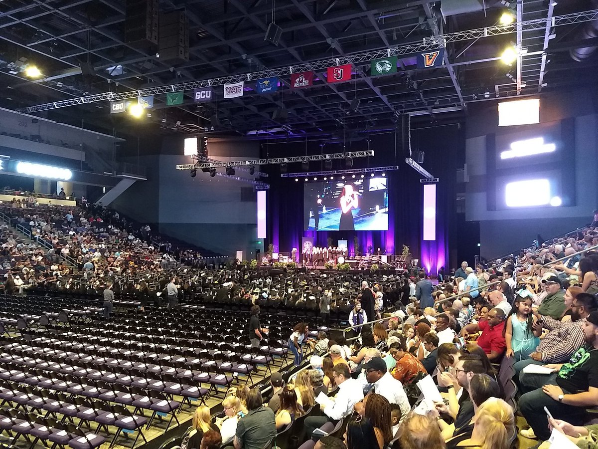 Glen_OD's tweet photo. Congratulations to my bride Amy  @asusdmb97 on her graduation from GCU with a Masters in Education Administration! #GCU2019 https://t.co/cWZ16HO7Zc