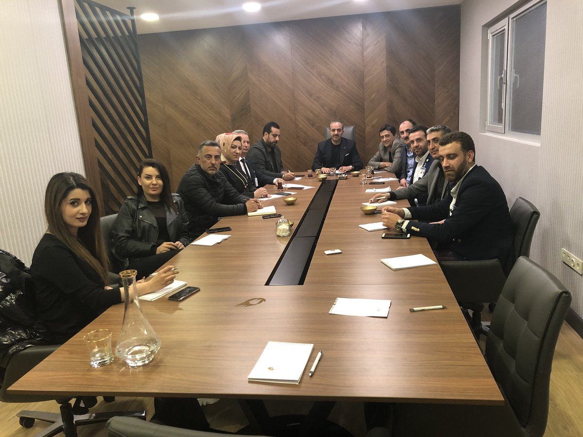 İga’daki yöneticilerimizle haftalık rutin performans ve değerlendirme toplantımızı gerçekleştirdik... #binsat a.ş
