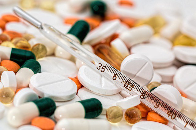 frankdicar's tweet photo. Did you know that 50% of people who misuse prescription painkillers got them from a relative or friend? Today is National Drug Take Back Day. Visit https://t.co/Rr0DAbiDBj to find a location to drop of your old prescriptions. https://t.co/7h40FqDzjA