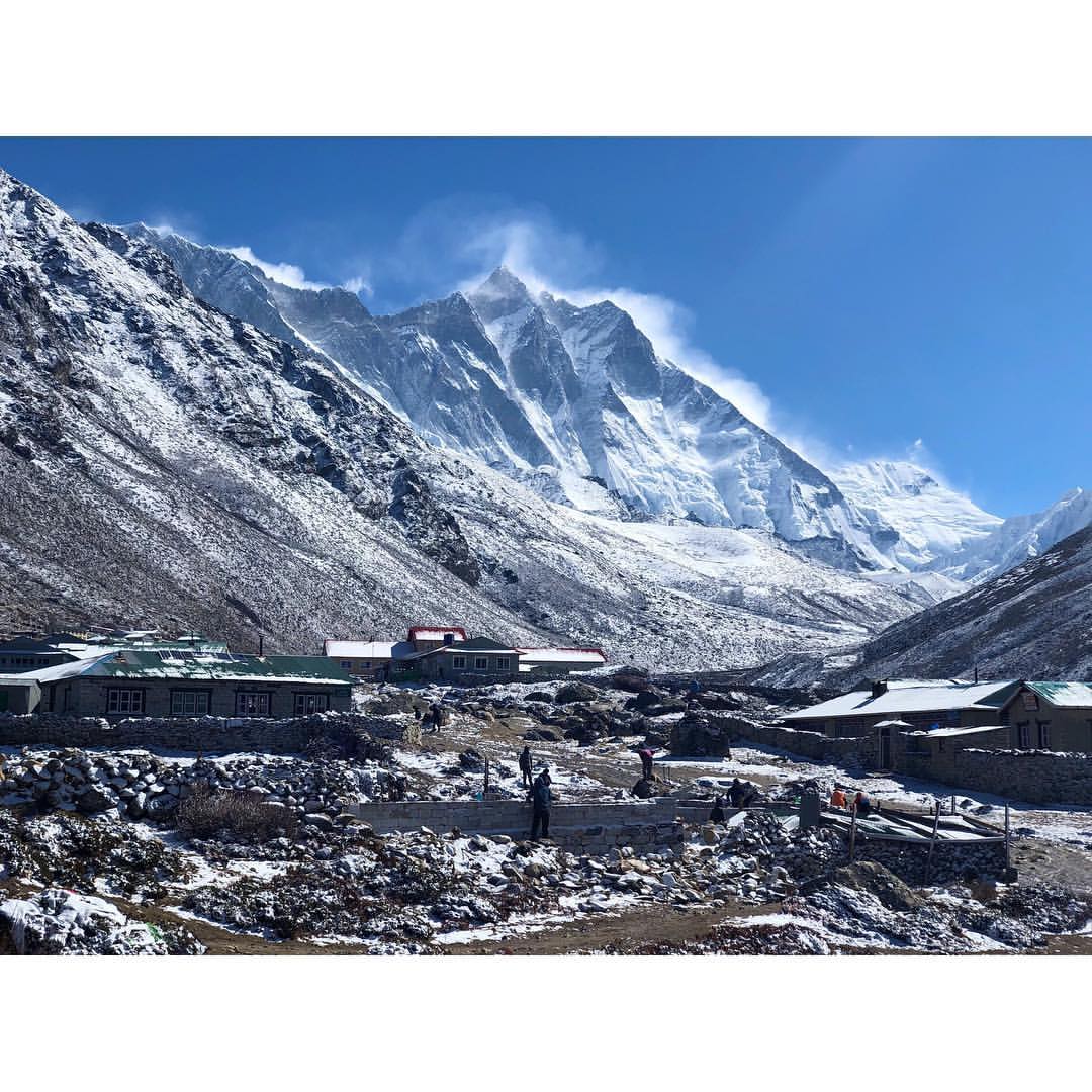 NamrataaS's tweet photo. Pic1- Warm welcome from Aani Mingma Yangji (Illy coffee and yum cookies at the bakery😋)
Pic2-Well-wishers from the mountain
Pic3-One last click of Dingboche before marching towards Lobuche.
#lukla #namche #dingboche #lobuche #everestbasecamp #trektoebc #nepal #lovethewalk https://t.co/EzZBTaZVwM