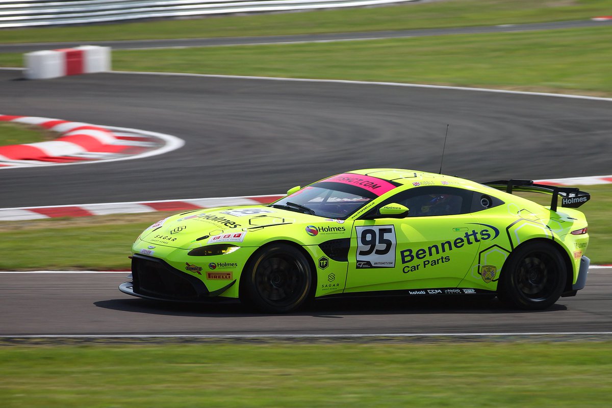 AlexBasnett's tweet photo. Patrick Kibble/Josh Price
#95 TF Sport  - Aston Martin V8 Vantage GT4
@pkibbleracing @JoshPriceRacing @OfficialTFSport @AMR_Official @BritishGT @Oulton_Park https://t.co/7vhfH4Fib4